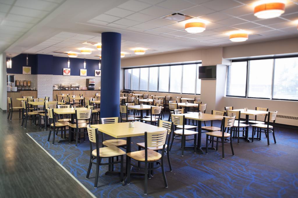 Coliseum Inn Edmonton Zewnętrze zdjęcie