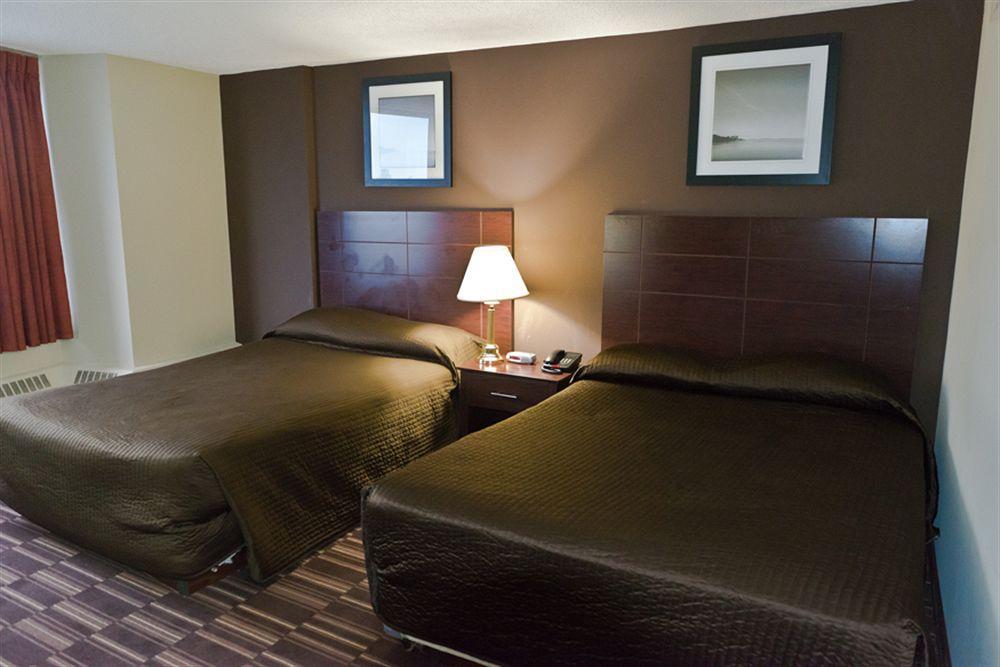 Coliseum Inn Edmonton Zewnętrze zdjęcie