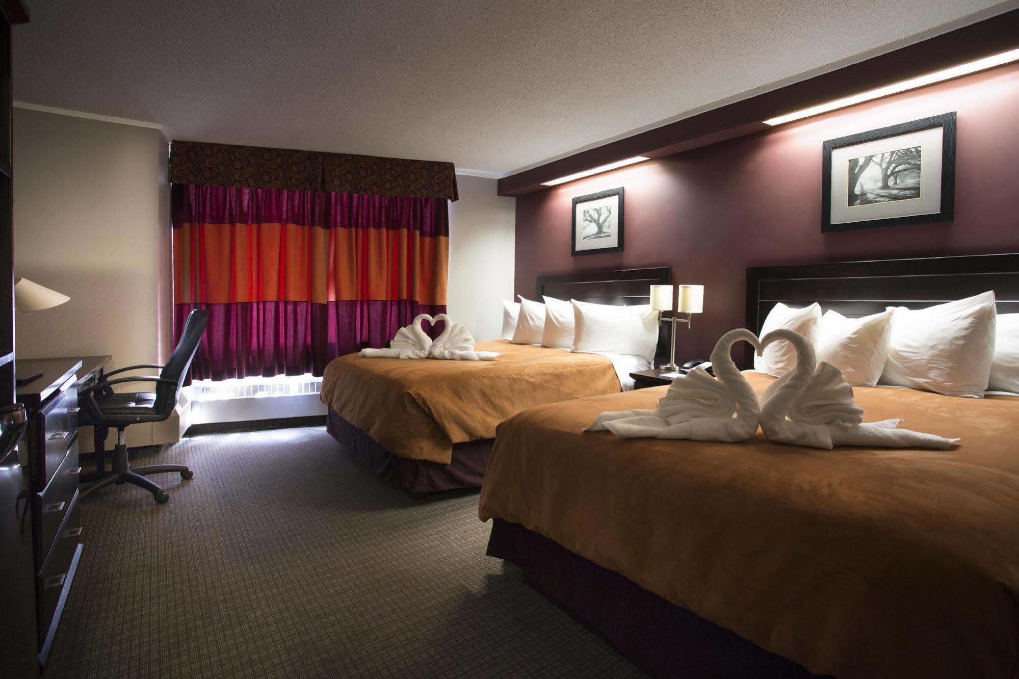 Coliseum Inn Edmonton Zewnętrze zdjęcie